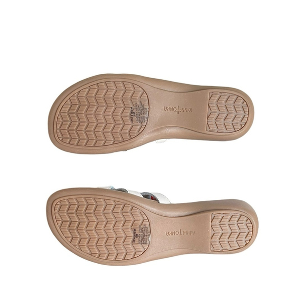 NWB MINNETONKA Sunny White Leather Flip Flop Thong Sandals Shoes Women’s Size 9 - Picture 6 of 7